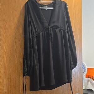 Tobi Black Long Sleeve Blouse